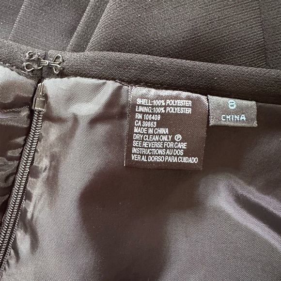 Tahari black pleated pencil skirt 8 - Picture 4 of 5